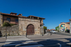 Cultura impulsará la declaración de Bien de Interés Cultural a la casa natal de José María Pereda en Polanco