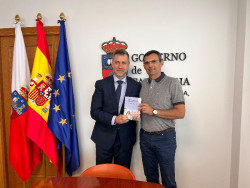 Cultura y Casa de Cantabria en Cádiz estudian colaborar para reconocer la contribución de los cántabros emigrados