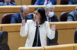 Darias defiende el aumento de plazas MIR para paliar el déficit de sanitarios: "Estamos en el camino"