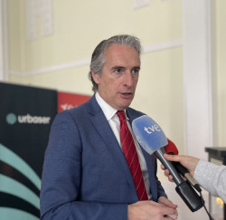 De la Serna sobre las reparaciones en la Duna de Zaera: "Hay problemas más importantes que reponer unas maderas"