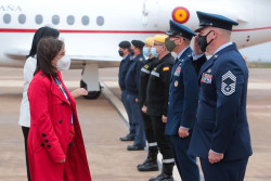 Defesa ha enviado ya un total de 10 aviones con armas y material defensivo para la resistencia ucraniana