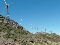 Demandan ante el TS contra el "boom" de autorizaci&oacute;n de instalaciones de energ&iacute;as renovables y  el Plan Nacional de Energ&iacute;a 