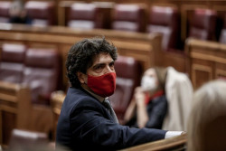 Dirigente del Grupo Popular cree que Vox es "el pacto natural" del PP en CyL y critica que perdieran el tiempo con dudas