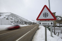 Doce CCAA tendr&aacute;n ma&ntilde;ana alerta por nieve, lluvia, oleaje y viento, y Asturias y Castilla y Le&oacute;n en aviso rojo por nieve