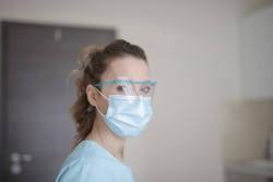  Doce profesionales sanitarios se han contagiado en Cantabria desde el 11 de mayo
