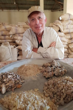 Dominique Roques publica ` El aroma de los &aacute;rboles`:"Soy optimista. Los bosques son inmortales, no desaparecer&aacute;n"