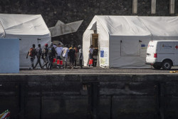 Dos nuevos cayucos con 117 migrantes arriban a La Restinga (El Hierro)