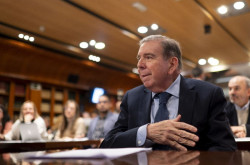 Edmundo Gonz&aacute;lez insiste en que tomar&aacute; posesi&oacute;n en Venezuela: "Con miedo no se va a la guerra"