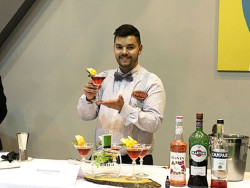 El barman c&aacute;ntabro Borja Guti&eacute;rrez Aguirre competir&aacute; este lunes en el Concurso Nacional de C&oacute;cteles