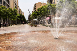 El calor mantiene en aviso amarillo o naranja a gran parte del pa&iacute;s, con C&aacute;diz en riesgo por viento y olas