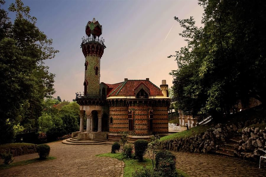 `El Capricho` de Comillas participará el día 25 en una emisión en Facebook por el 166 aniversario de Gaudí