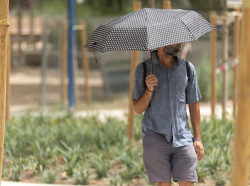 El centro de Cantabria y Valle de Villaverde est&aacute;n este viernes en alerta por calor y lluvias