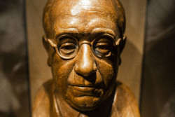 El Cervantes inaugura ma&ntilde;ana las XII Jornadas sobre la vida y obra de Manuel Aza&ntilde;a, que entra en la Caja de las Letras