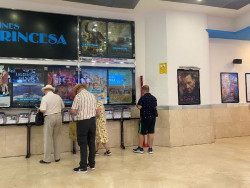 El Cine para mayores de 65 a&ntilde;os ha tenido poca respuesta  y pretenden ofrecer dos d&iacute;as  