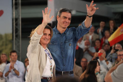 El CIS de Tezanos u Sanchez mantiene al PSOE en cabeza y ganador de las elecciones