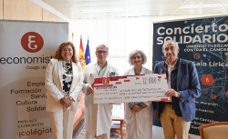 El Colegio de Economistas dona 12.000 euros al proyecto de protonterapia de Valdecilla