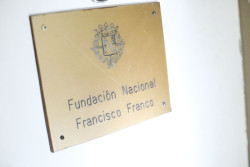 El comunista Urtasun  ilegalizar&aacute; la Fundaci&oacute;n Francisco Franco