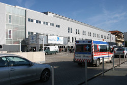 El consejero Pascual desmiente la información de un diario de papel y reafirma su compromiso con la construcción del helipuerto de Valdecilla Sur