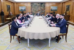  El Consejo de Ministros aborda el corte de luz y retrasa al mi&eacute;rcoles la reducci&oacute;n de la jornada laboral