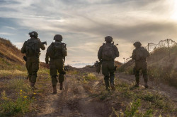 El Ejército israelí confirma que prosigue con su operación de asedio sobre la ciudad de Gaza