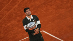 El español Carlos Alcaraz gana su segundo Roland Garros  de forma épica ante Sinner