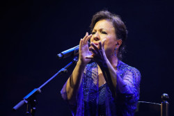 El FIS proyecta el documental `Carmen y Mar&iacute;a. Dos caminos y una mirada`