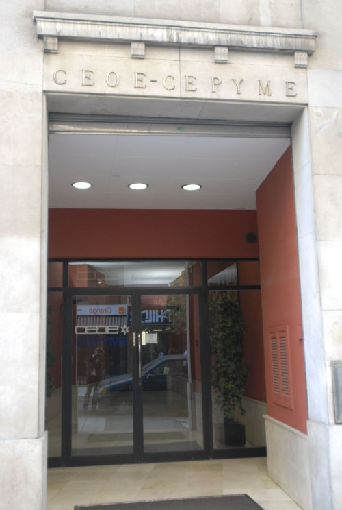 El gerente de la CEOE de Cantabria dice apreciar una desaceleraci&oacute;n en la actividad econ&oacute;mica de Cantabria cuando baja el paro en 653 