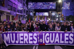 El Gobierno acude dividido a las marchas del 25N: PSOE apoya la del Foro de Madrid y Sumar y Podemos la de Comisi&oacute;n 8M