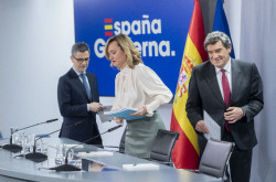 El Gobierno confirma que la subida salarial de los funcionarios para 2024 ir&aacute; en el decreto anticrisis