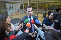 El Gobierno de S&aacute;nchez  acusa a Maz&oacute;n de dimitir "tarde" y "mal" cuando la sociedad espera que tome ejemplo Sanchez y convoque elecciones