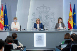 El Gobierno de Sanchez "proh&iacute;be" despedir a los trabajadores como si las empresas fuesen suyas al mejor estilo comunista
