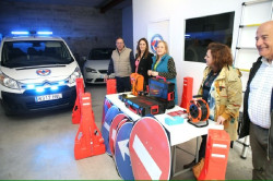 El Gobierno entrega nuevo material a la agrupación de Protección Civil de San Vicente de la Barquera