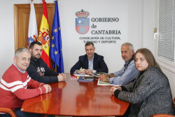 El Gobierno estudiará construir un polideportivo en Hazas de Cesto