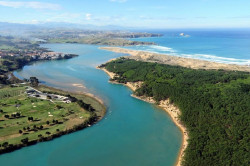 El Gobierno estudiar&aacute; mejorar las infraestructuras del Parque Natural de las Dunas de Liencres y Costa Quebrada