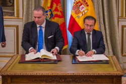El Gobierno firma un acuerdo con Montenegro para apoyar su adhesi&oacute;n a la UE y conf&iacute;a en que se produzca en 2028