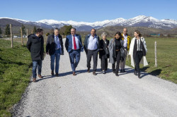 El Gobierno invierte 35.000 euros en mejorar la carretera de Nestares a Matamorosa junto al campo de golf