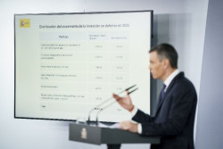 El Gobierno subir&aacute; el gasto en Defensa con 2.800 millones de ahorro de deuda y 1.400 millones del fondo de contingencia