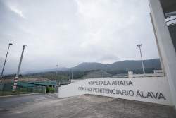 El Gobierno vasco cierra 2023 con presos de ETA, a la calle y as&iacute; seguir&aacute;  en 2004