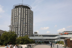 El Hospital de La Paz, Gregorio Marañón y Clínic Barcelona son los hospitales públicos con mejor reputación, según MRS