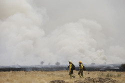 El incendio en Resoba (Palencia) arrasa m&aacute;s de 1.300 hect&aacute;reas y se mantiene en IGR 1