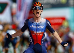 El irland&eacute;s Eddie Dunbar sorprende y se lleva la victoria en La Vuelta