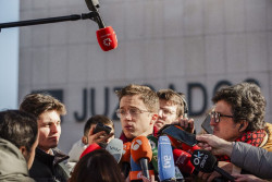 El juez procesa a &Iacute;&ntilde;igo Errej&oacute;n por la presunta agresi&oacute;n sexual a la actriz Elisa Moulia&aacute;