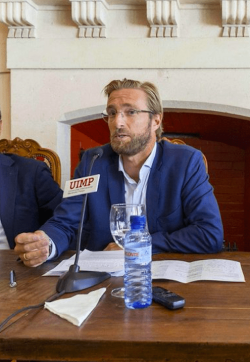 El Juzgado admite a trámite la querella de los taxistas contra Felipe Piña por prevaricación