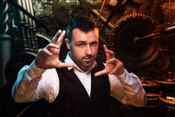 El Mago Xuso celebra sus 15 años sobre los escenarios con una gala especial