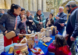 El Mercado del Este acoge el domingo un mercadillo `kilómetro 0` con 14 productores