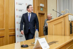 El ministro Albares va a Roma a llorar a su hom&oacute;logo italiano para que interceda ante Argelia el abastecimiento de gas que nos lo han quitado gracias a S&aacute;nchez