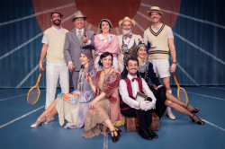 El Palacio de Festivales acoge el estreno nacional de la adaptaci&oacute;n de la comedia `Las locuras por el veraneo`