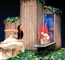 El Palacio de Festivales celebra los 10 años del estreno de `El niño erizo` con una sesión especial