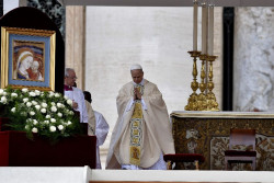 El Papa Le&oacute;n XIV pide a Israel que deje pasar la ayuda humanitaria a Gaza: "La situaci&oacute;n es cada vez m&aacute;s preocupante"