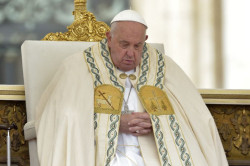 El Papa pide oraciones "por Valencia y por los dem&aacute;s pueblos de Espa&ntilde;a que sufren tanto estos d&iacute;as"